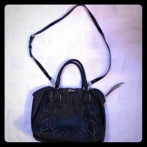 Guess purse with removable shoulder strap.
